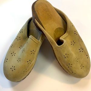 J Crew wood tan leather clogs size 8